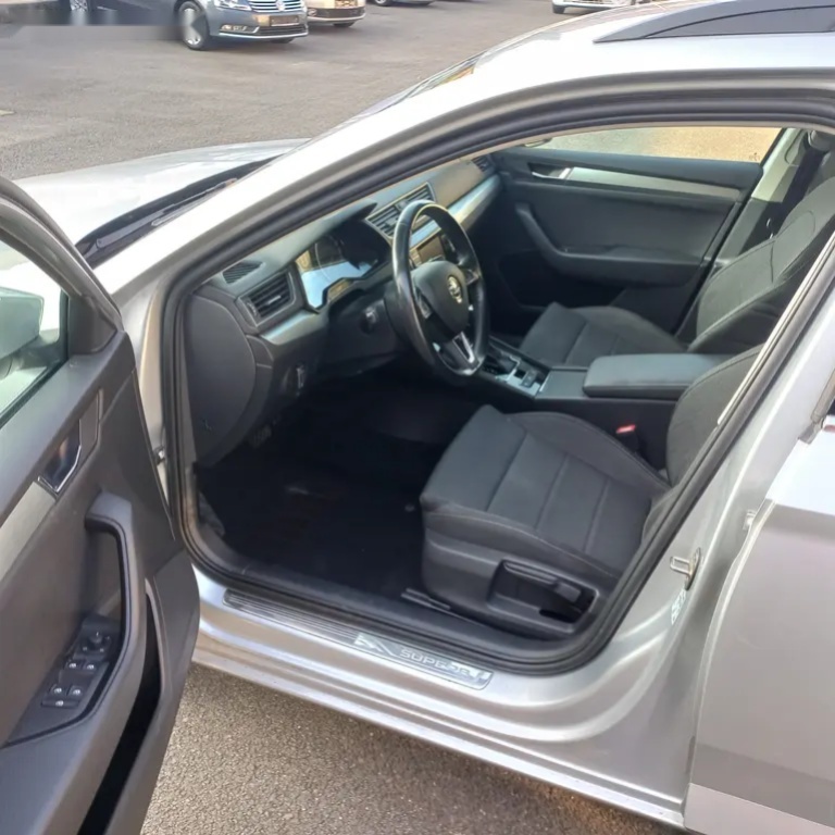 Škoda Superb, 1.4 TSI 150, DSG AMBITION - 12