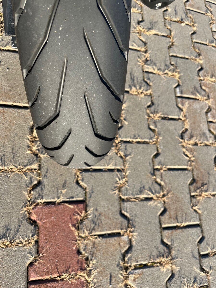 Yamaha YZF R125 - 12