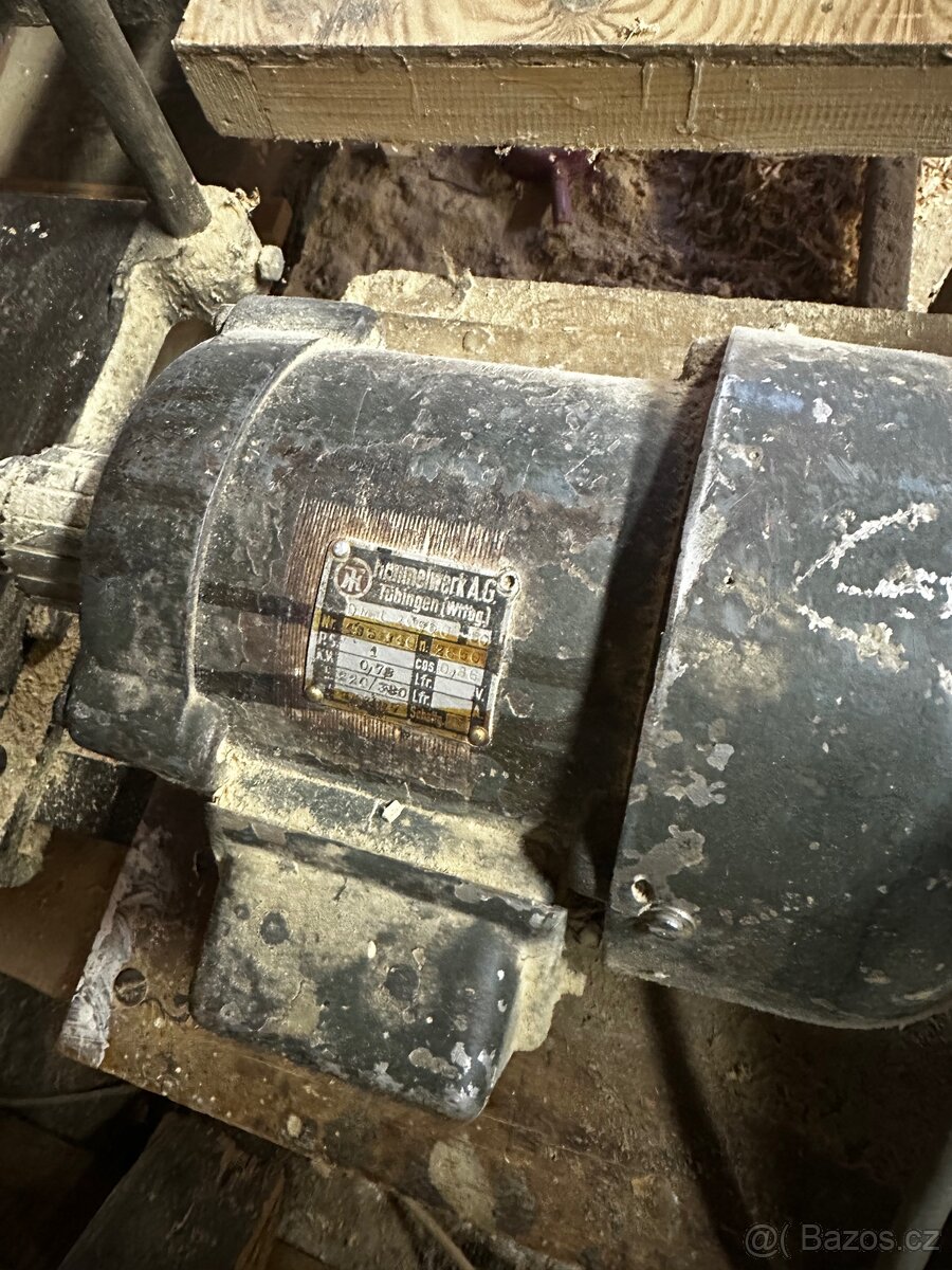 Stroje pro truhláře - 12