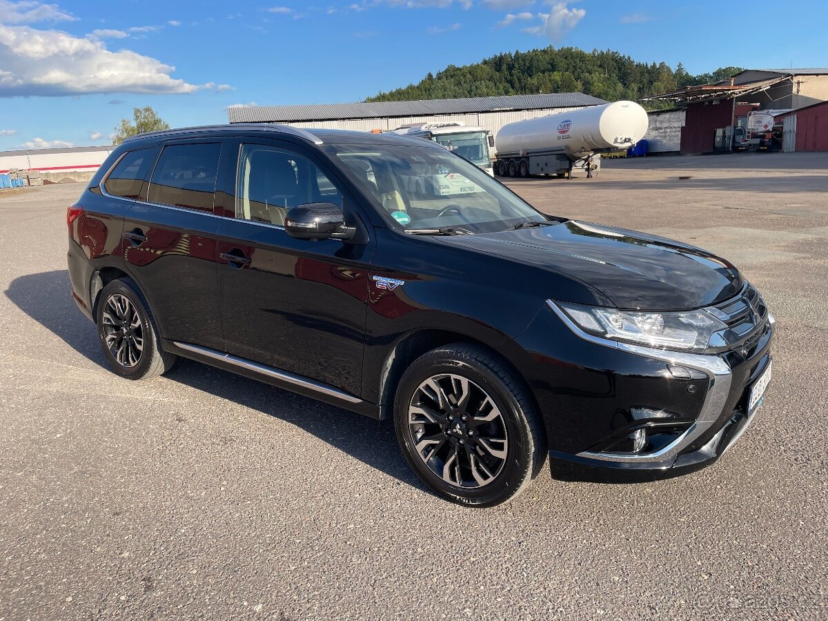 Mitsubishi Outlander PHEV 2018 (hybrid) Instyle+ - 12