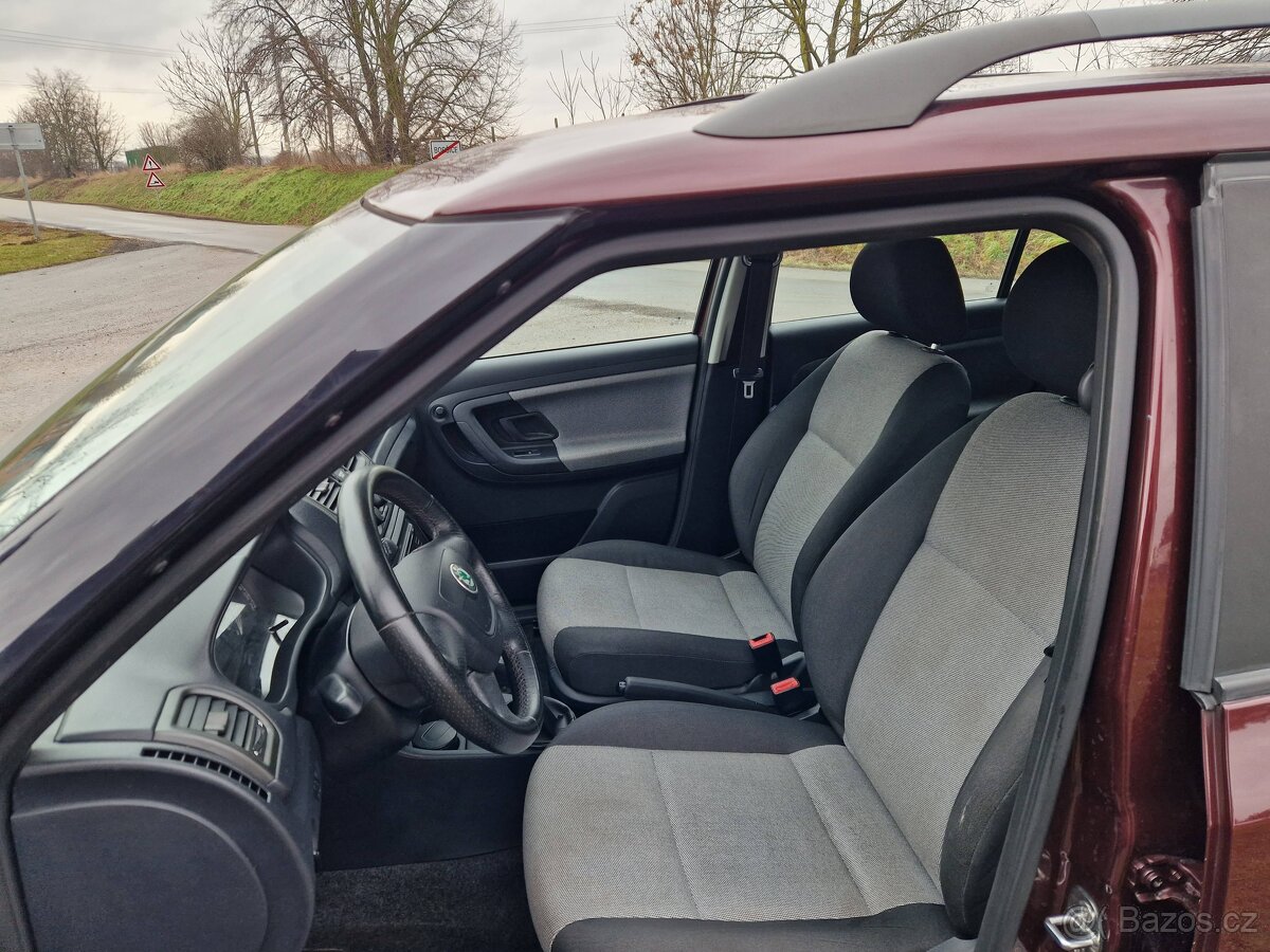 Škoda Fabia 2 combi 1,4 16 V 63 KW - 12