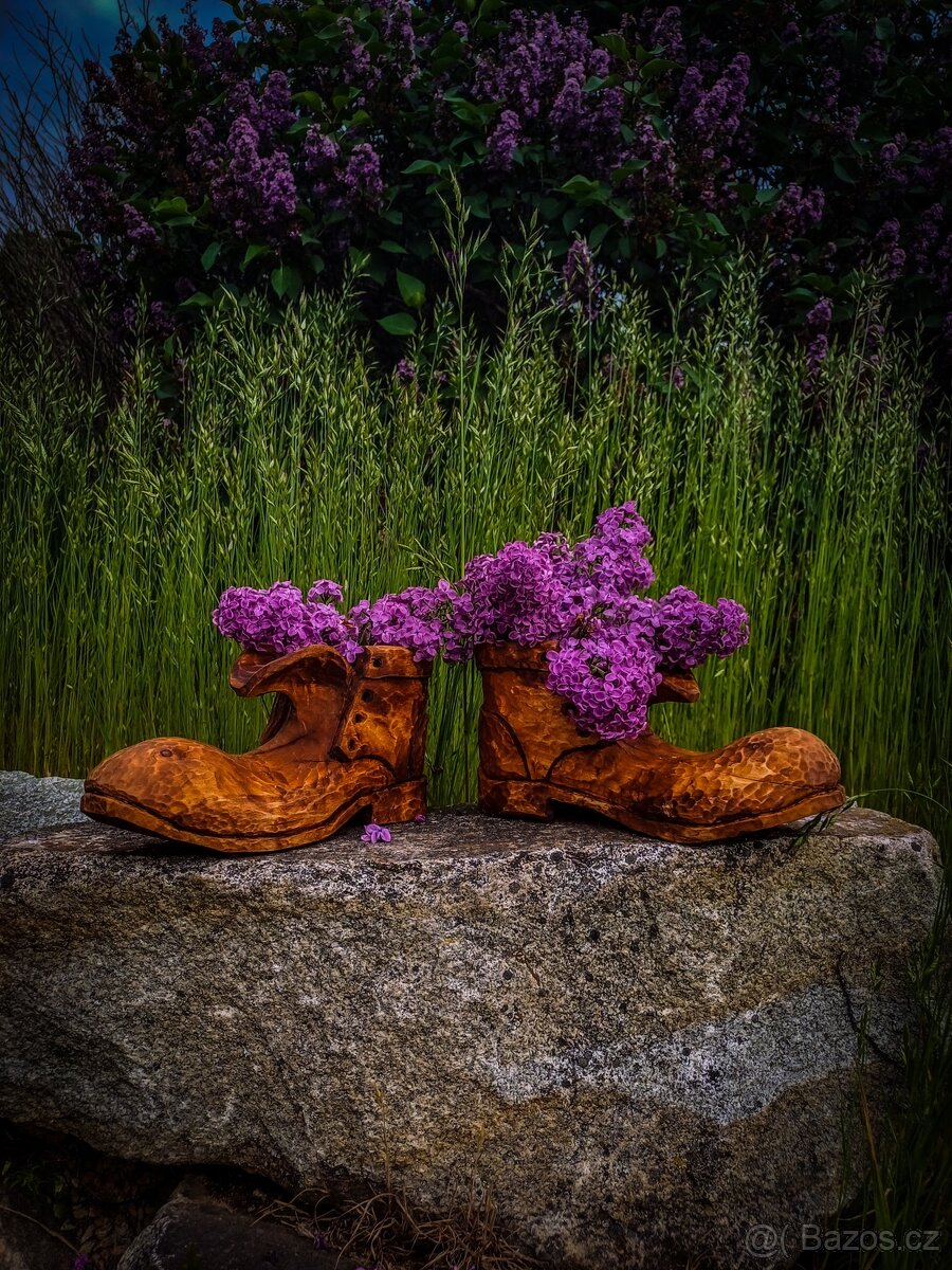 Dřevěné sochy do zahrady - 12