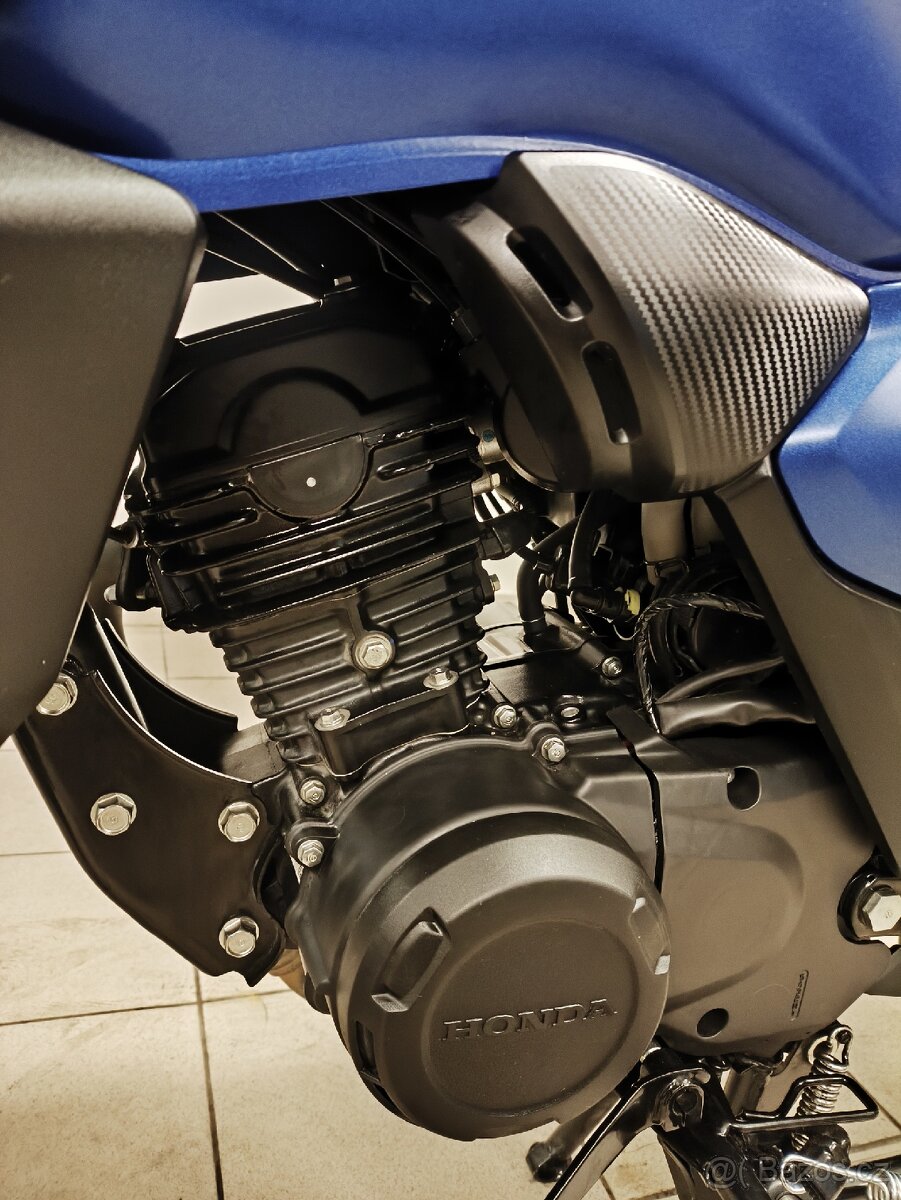 Honda CB 125f 2024 - 12