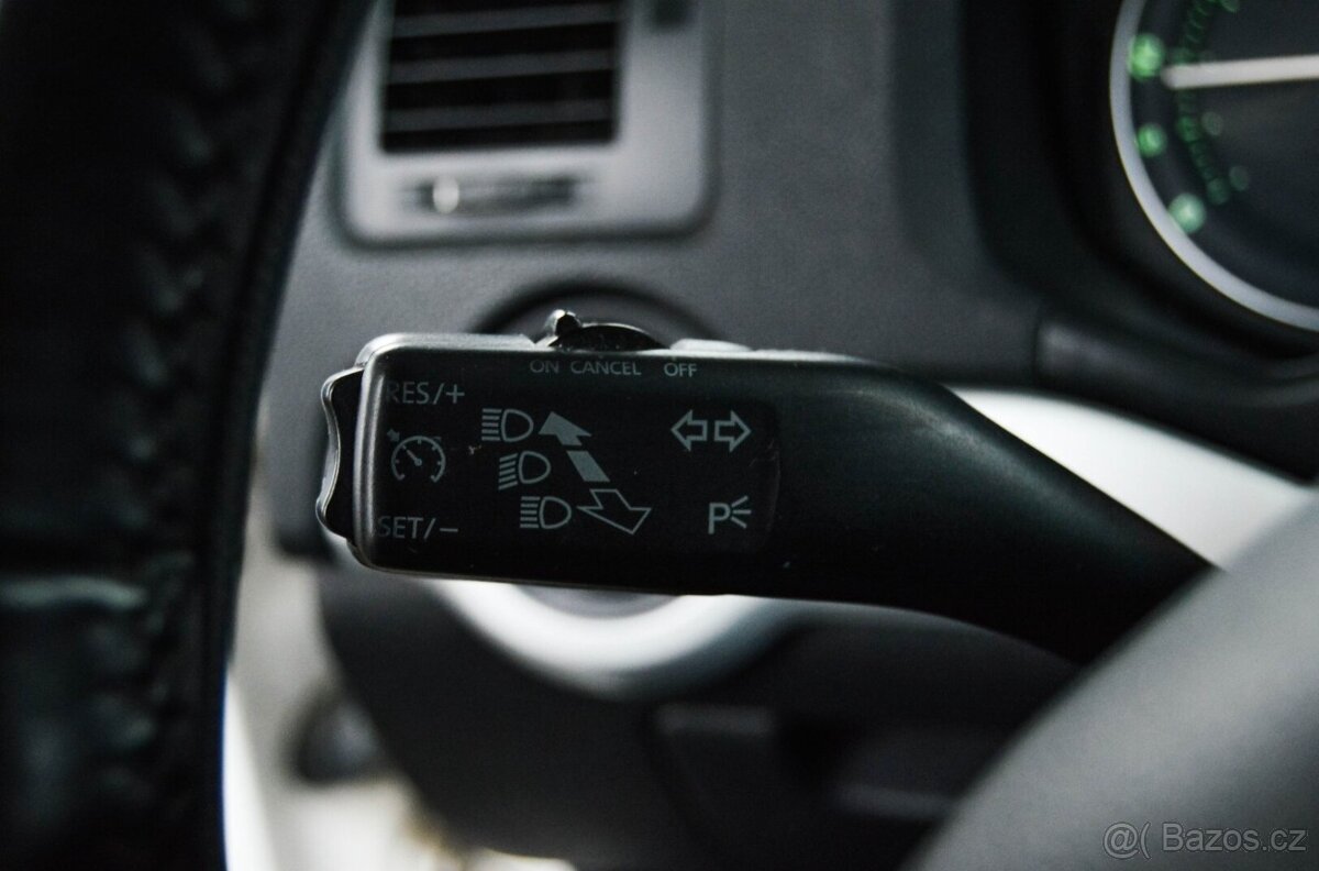 Škoda Octavia Combi 2.0 TDI Ambiente - 12