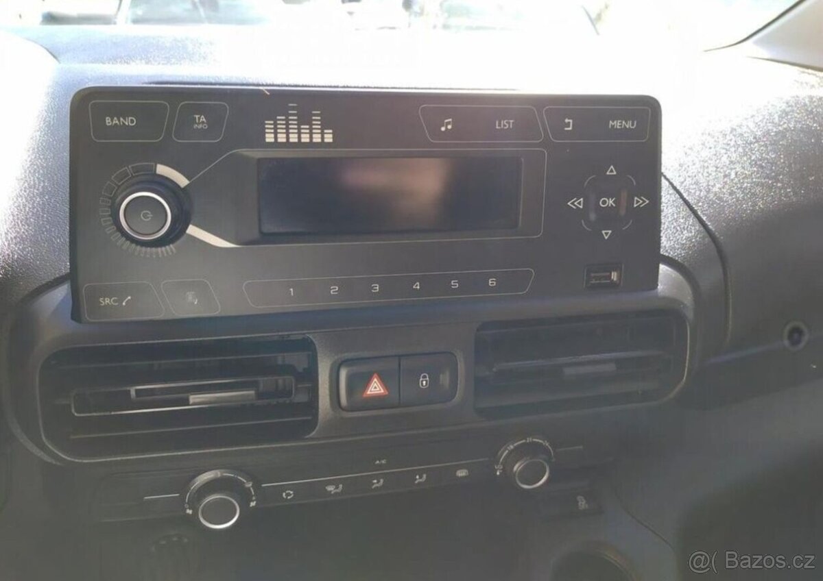 Toyota Proace 1.5-75kw-MOD.INTERIÉR - 12