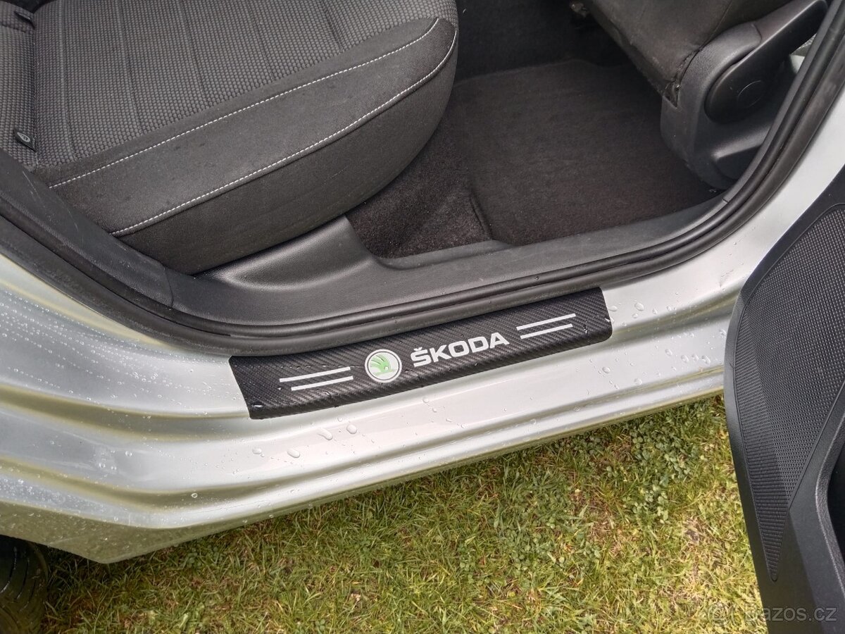 Škoda Rapid spaceback,1,2tsi,77kw,klima,serviska 119000km - 12