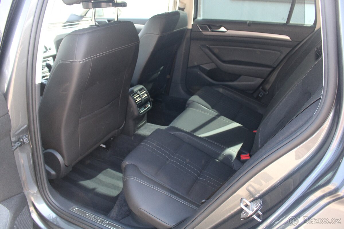 VW Passat B8 ALLTRACK 2.0TSi DSG 4Motion Highline - 12