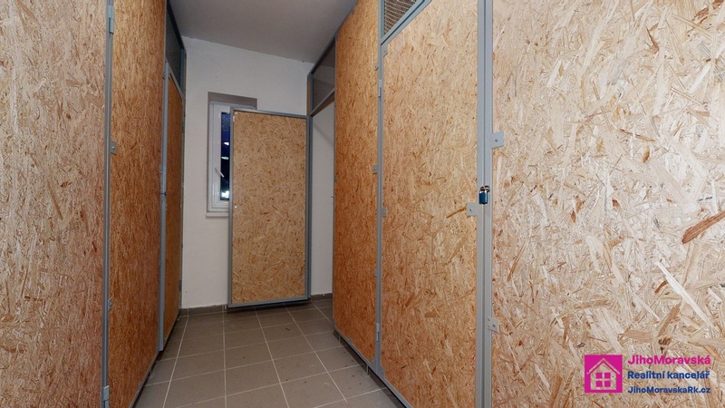 Pronájem bytu 2+kk, s park. stáním, tř. 1.máje, Břeclav - 12