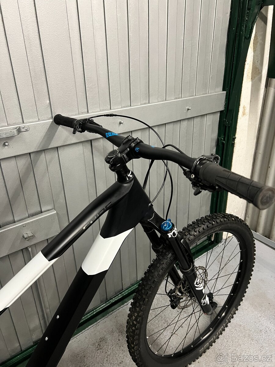 Trailové karbonové kolo Cube Stereo 140 HPC SL 27.5 - 12