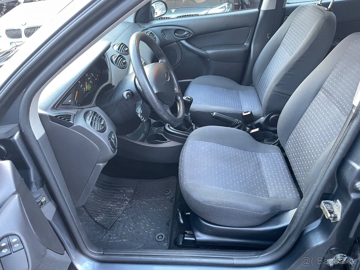 Prodám Ford Focus 1,6i 74kW po renovaci - 12