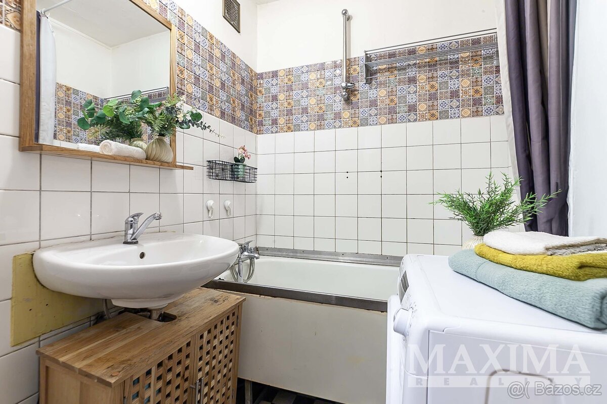 Byt 2+kk o ploše 59 m2 - Praha, Kobylisy - 12