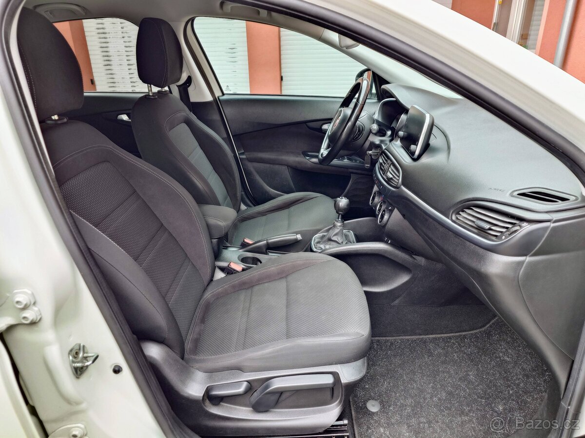 Fiat Tipo 2016 1.4 Turbo Lounge (88 kW HB) - 12