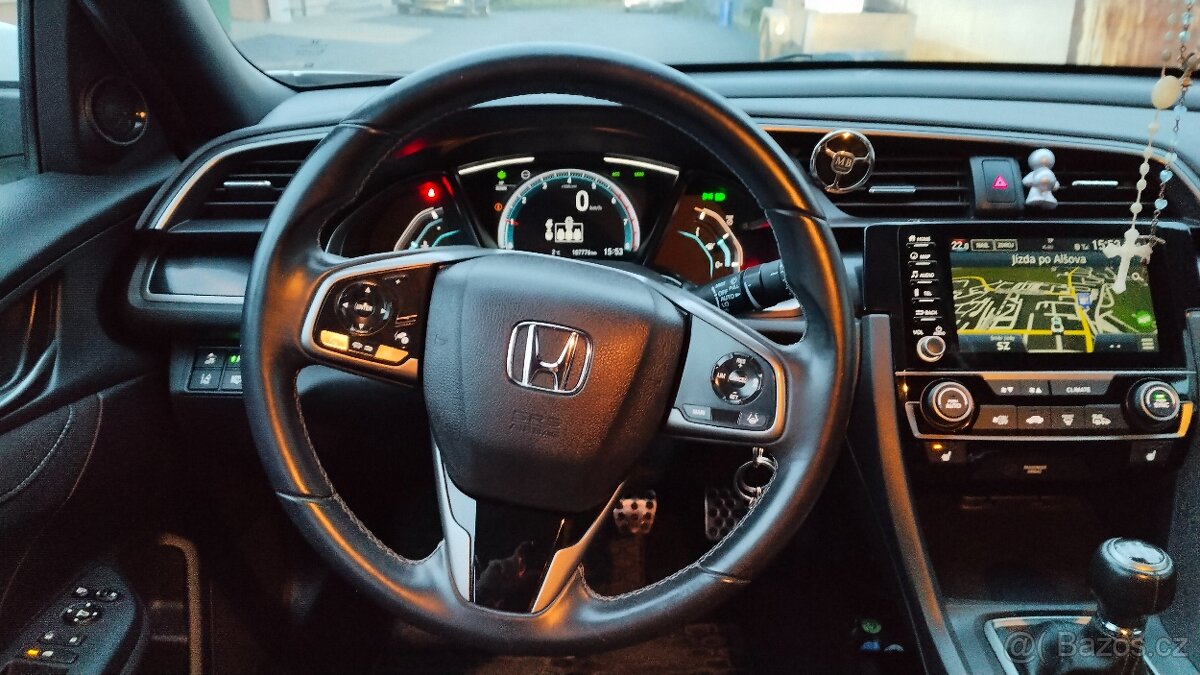 Prodám Honda Civic,, výbava Elegance, 2021 - 12