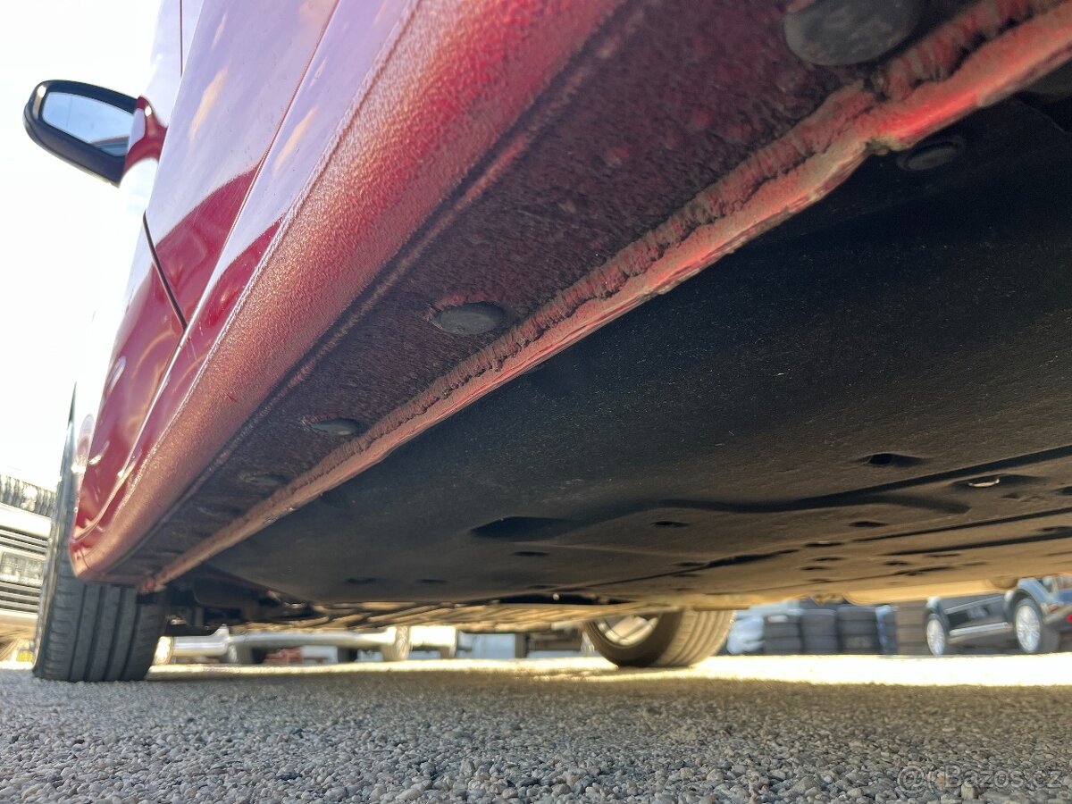 Honda Civic 1.8i V-tec 104kw, 1. majitel - 12