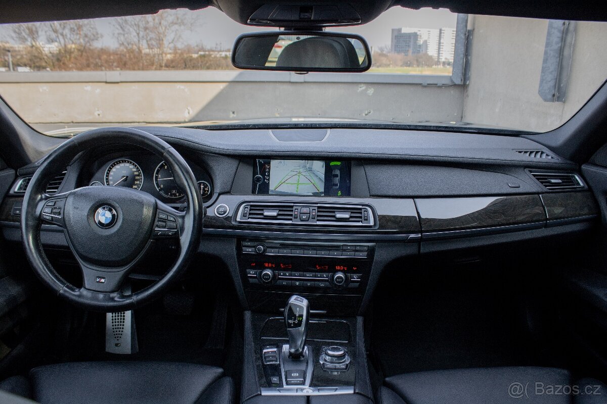 BMW Rad 7 730d 155kW AT M paket / PREVERENÉ KM / - 12
