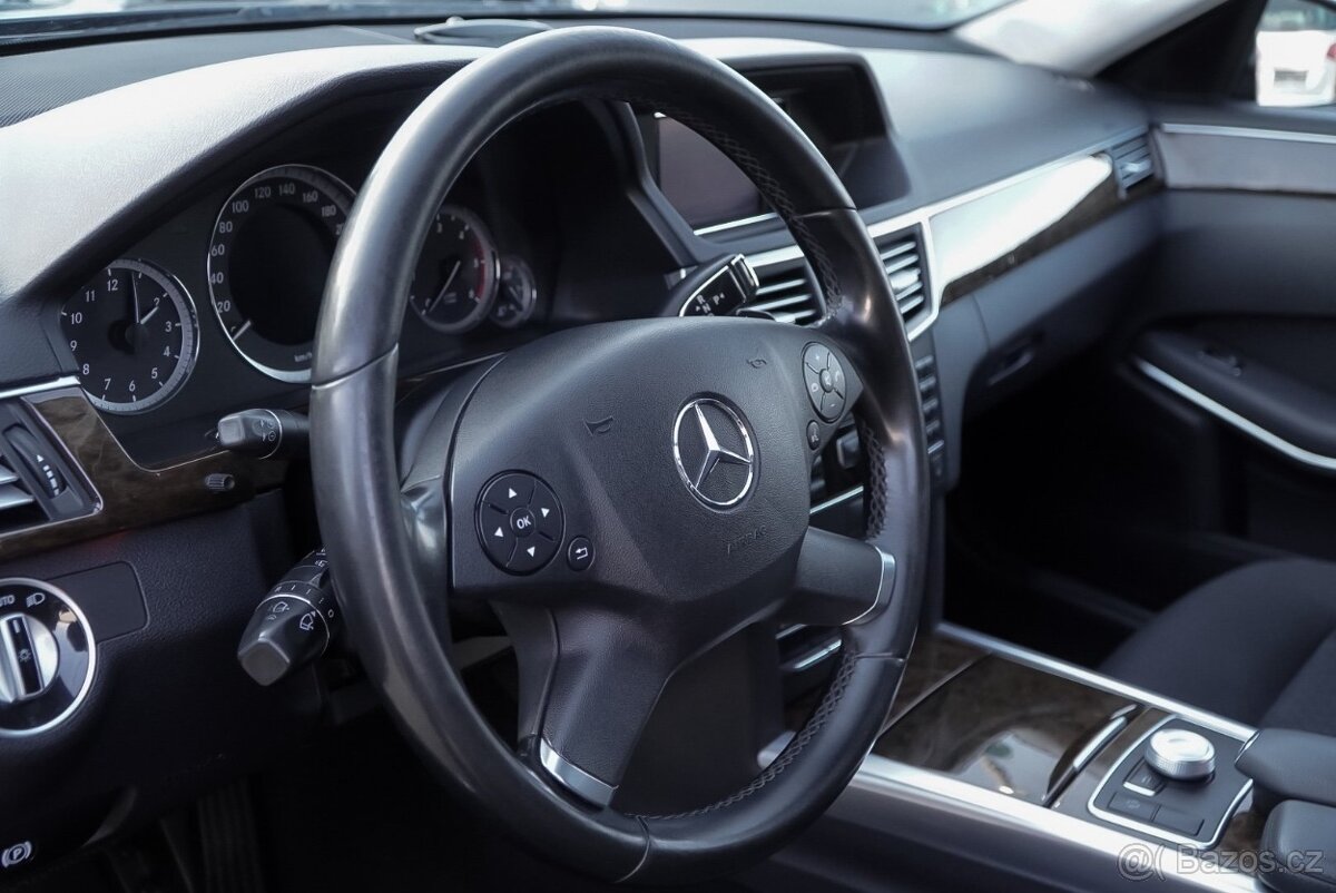 Mercedes-Benz E 220 220 CDI BlueEfficiency - 12