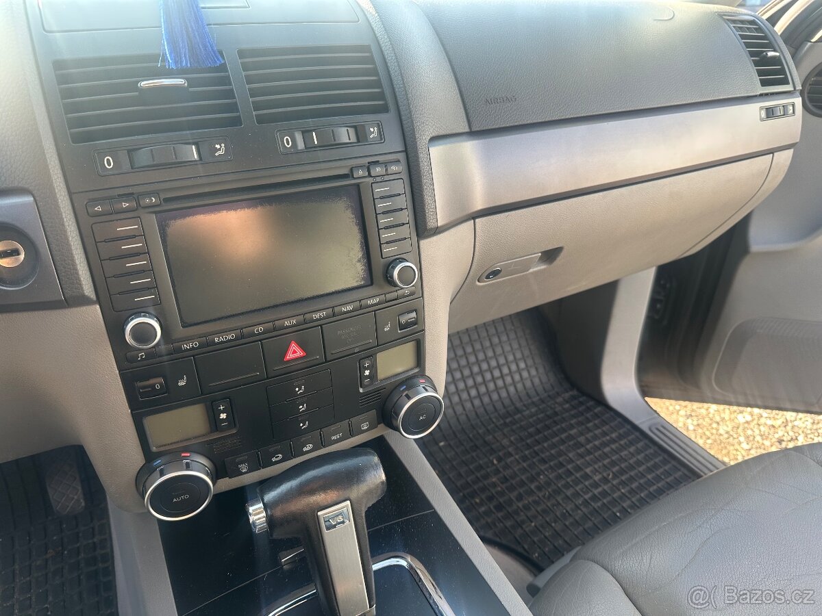 Vw Touareg 3.0 tdi-176kw-v6-automat - 12