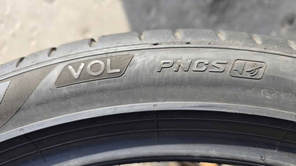 Letní pneu 255/40/21 Pirelli - 12