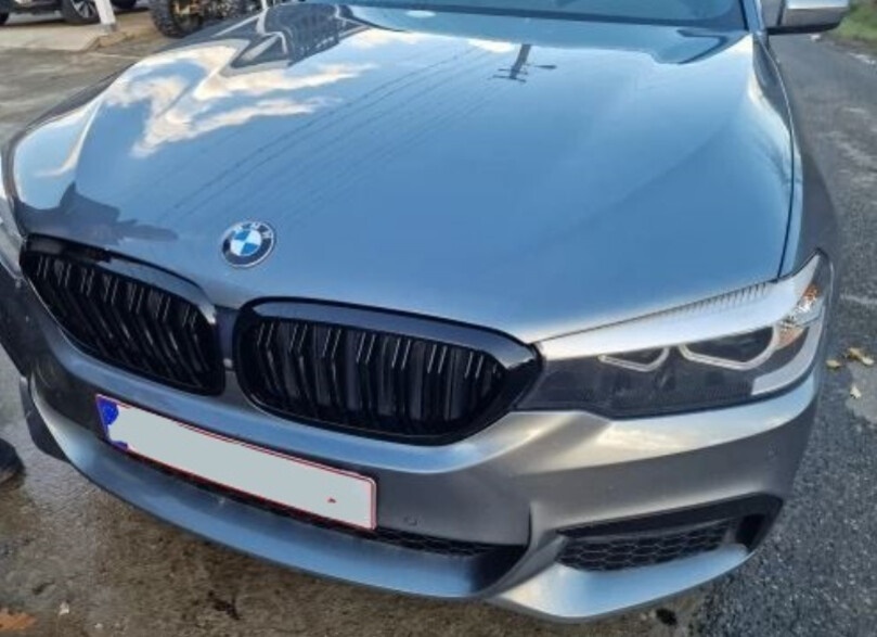 CERNA MASKA GRIL BMW rad 5 model G30 G31 G38 - 12