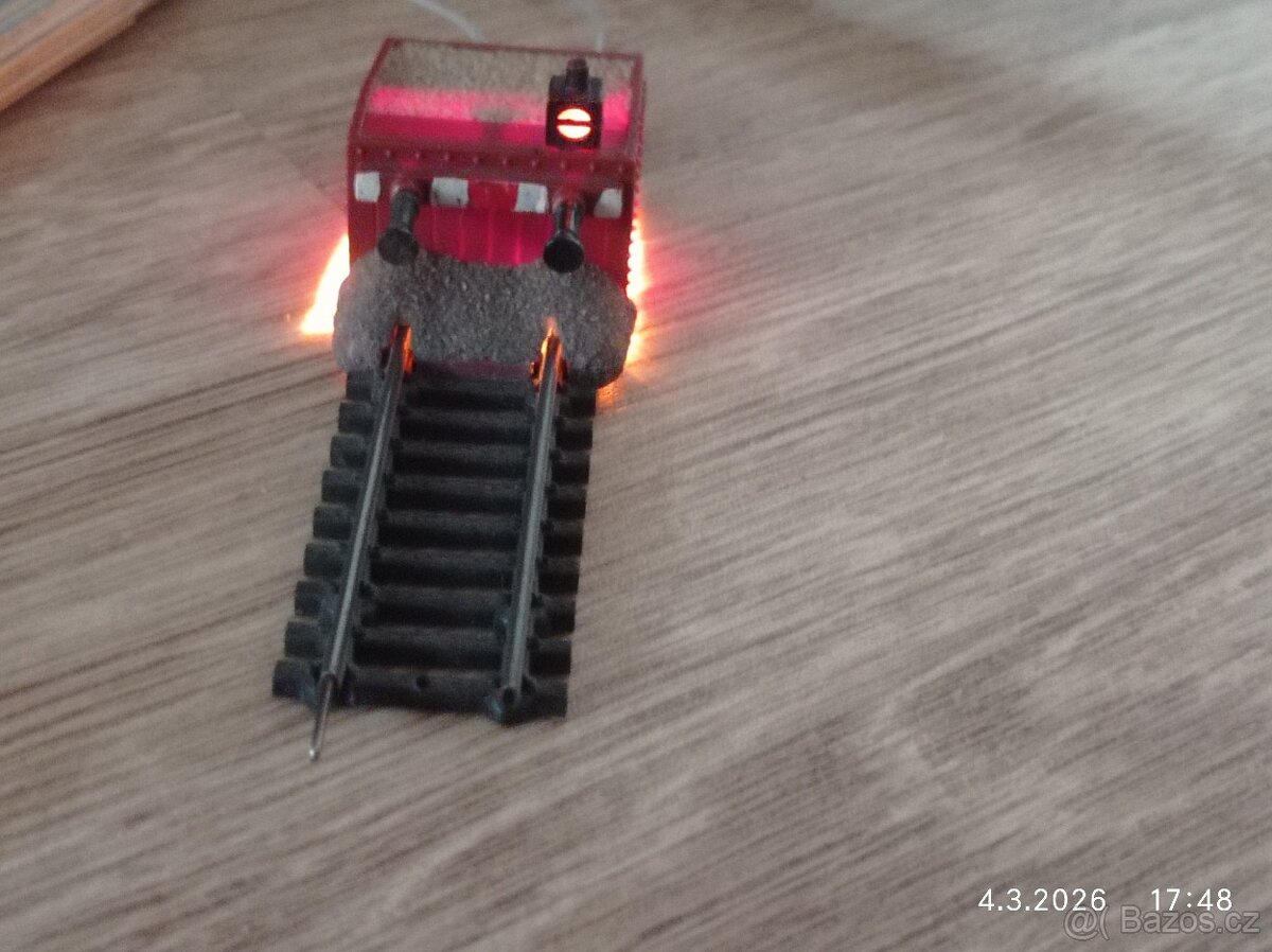 mosty a šturci pro vláčky TT - 12
