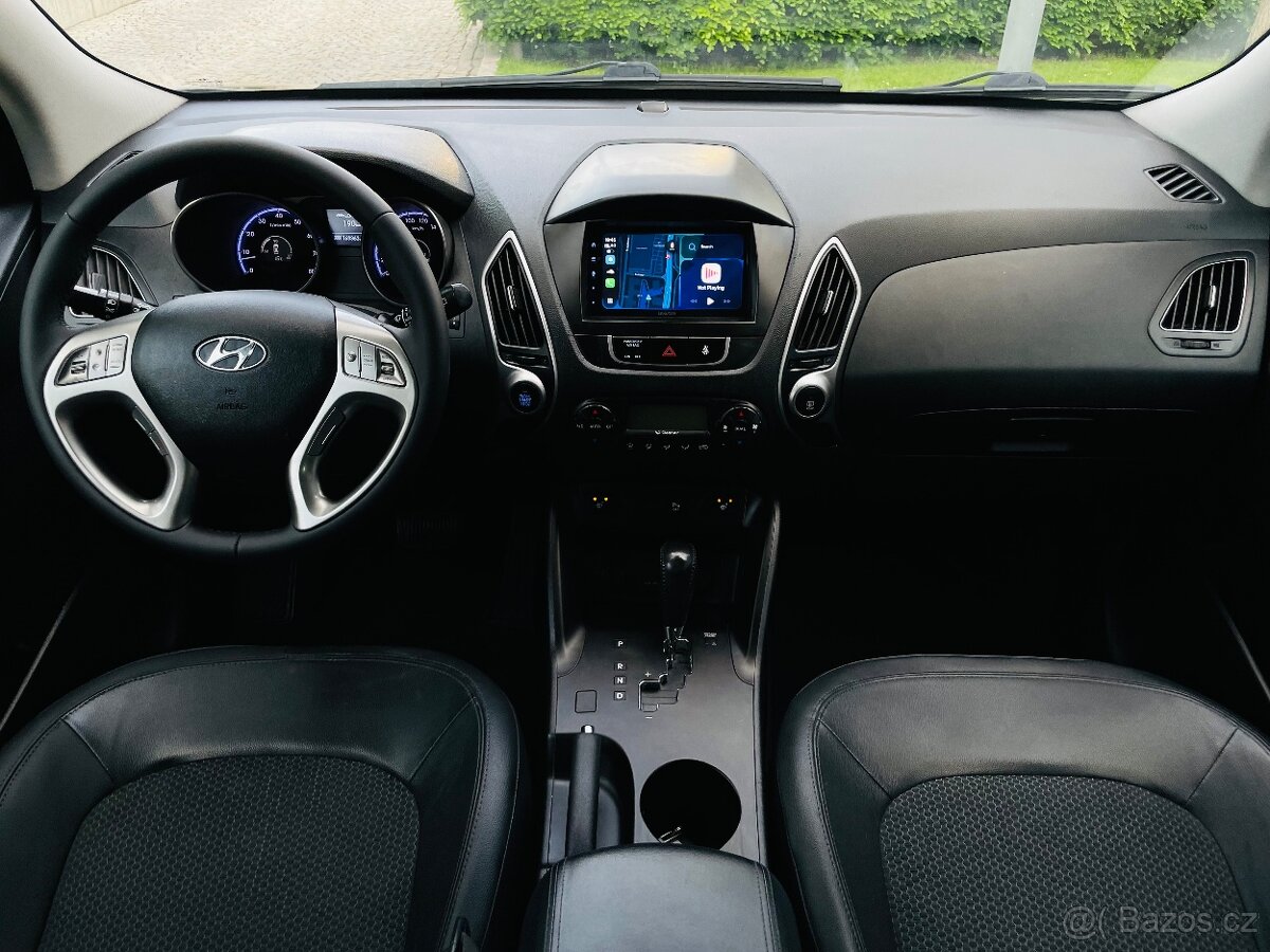 Hyundai ix35 2.0i BENZIN AUTOMAT VYHŘEV SERVISKA - 12