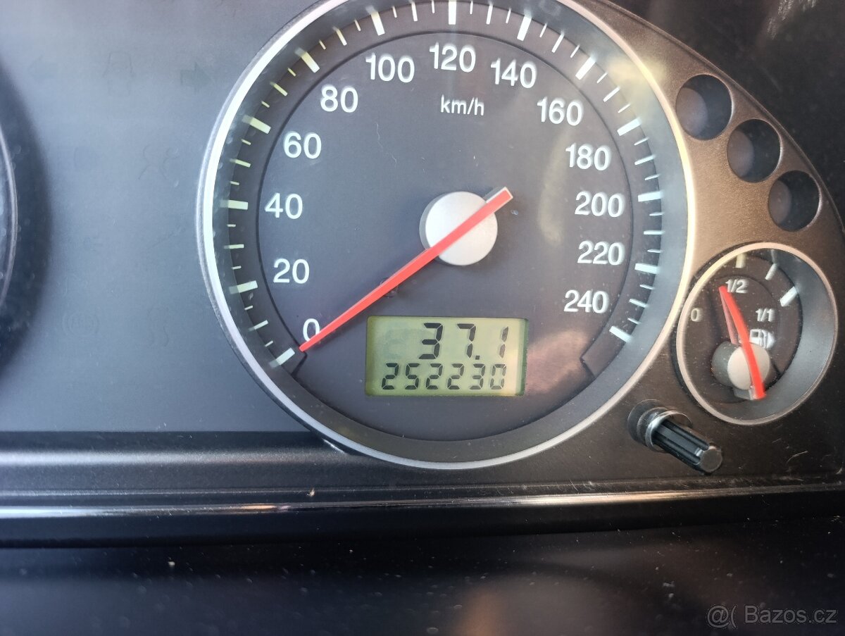 Ford Mondeo 2.0 TDCi 85 kW - 12