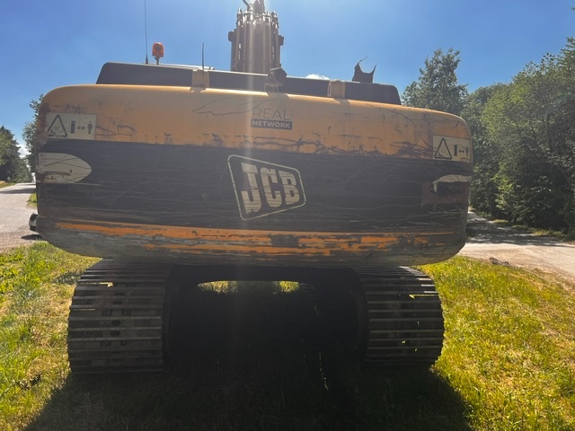 JCB 330 - 12