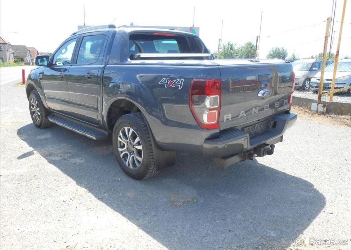 Ford Ranger 3,2 TDCi 147 kW WILDTRAK nafta - 12