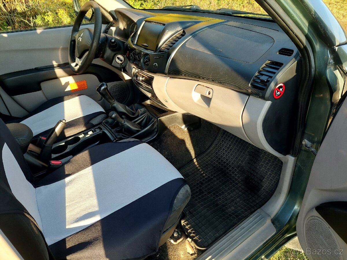 Mitsubishi L200 pick up - 12