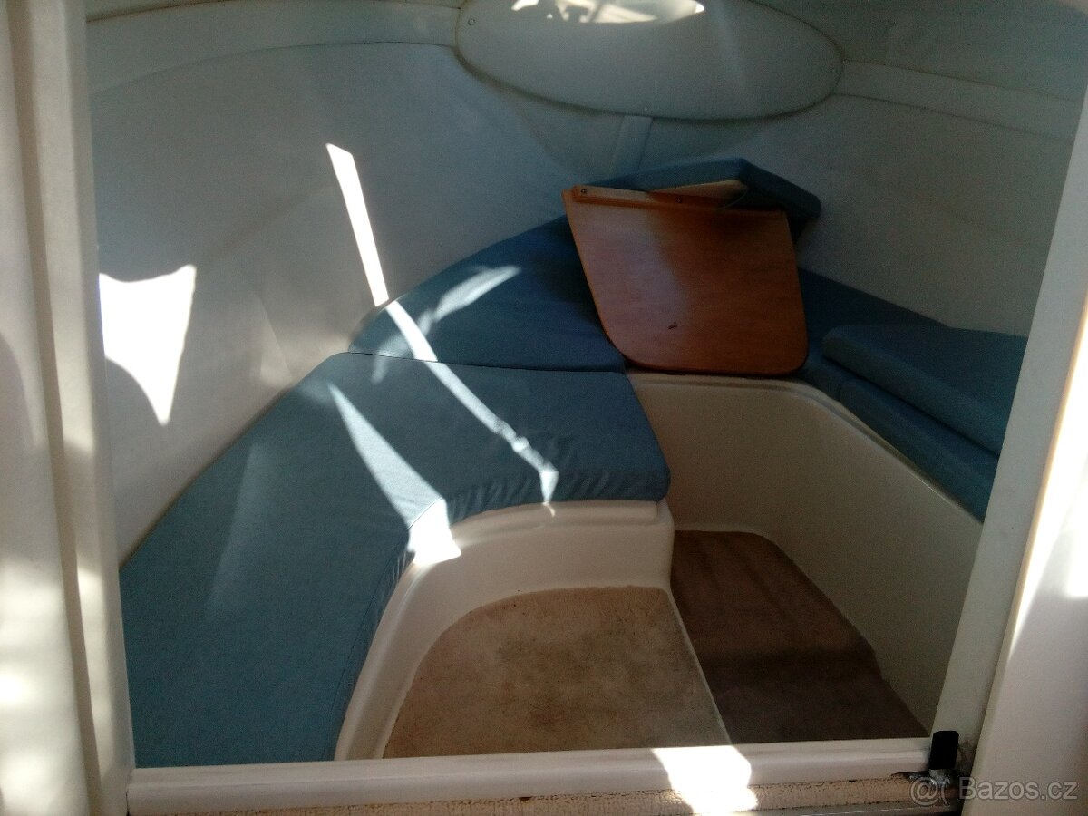 Kajutová motorová loď, člun, GRANCHI, VOLVO PENTA, - 12