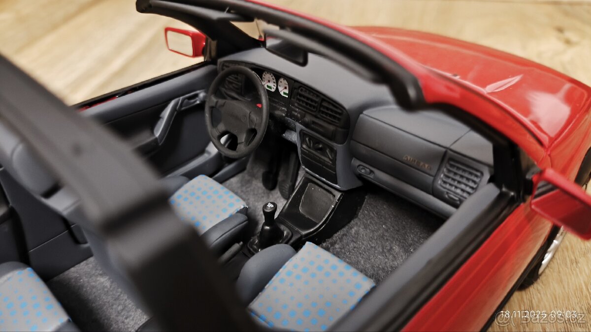Model Volkswagen Golf 3 Cabriolet 1:18 Otto Mobile - 12