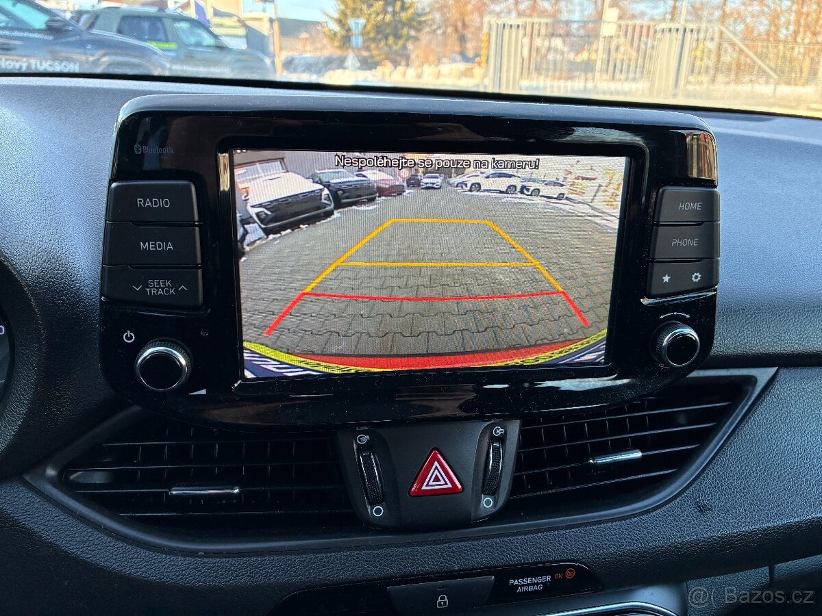 Hyundai i30 WG 1.0T-GDi 88kW COMFORT ČR SERVISKA - 12