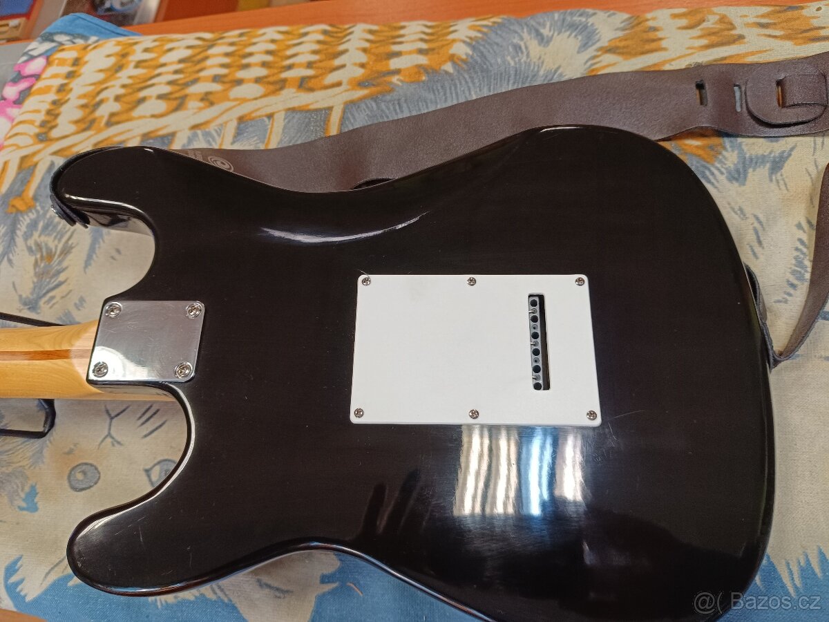 Fender Stratocaster-Mexico - Kyjov - 12