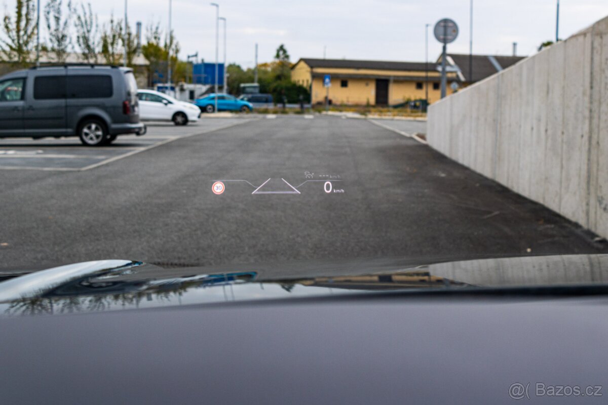 Volkswagen Touareg 3.0 TDI / TOP STAV / Night VIsion / Masáž - 12