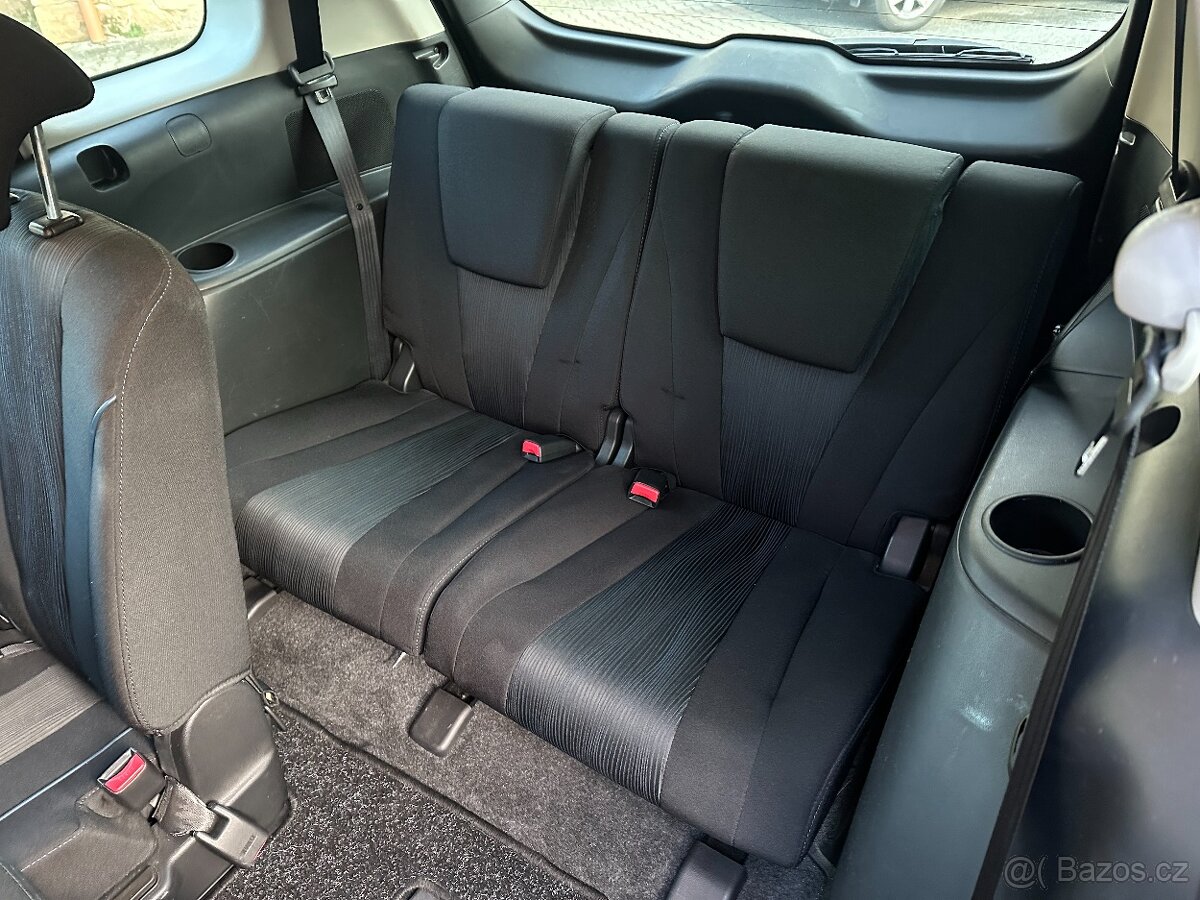 Mazda 5 2.0 110kW 2012 119473km 7míst - 12