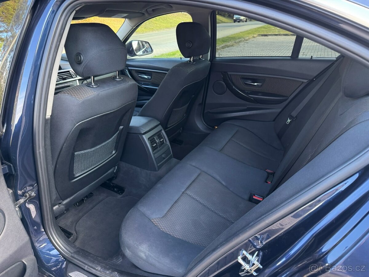 BMW 320D - 12