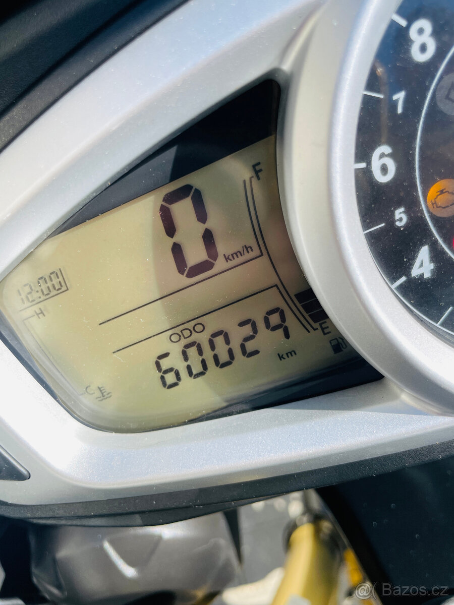 Triumph Tiger 1050 r.v.2008 - 12