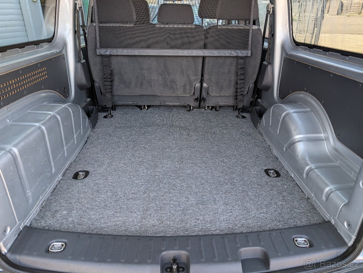 VW CADDY MAXI 2.0TDi 103kW DSG TAŽNÉ 2x ŠOUPAČKY - 12