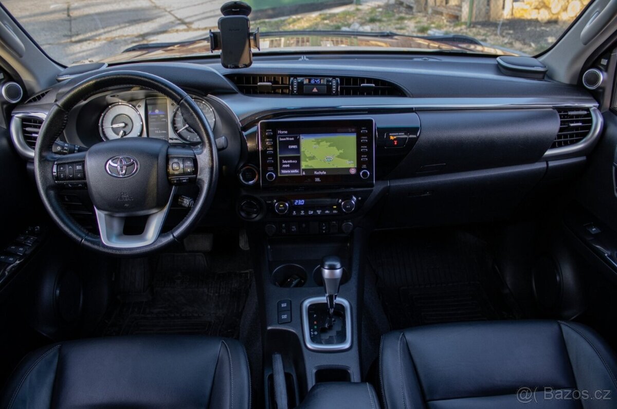 Toyota Hilux DoubleCab 2.8D 150kW - 12