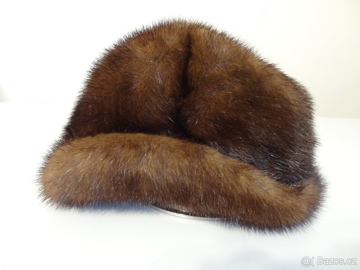 NOREK. Starší kožešina. Čepice - 12