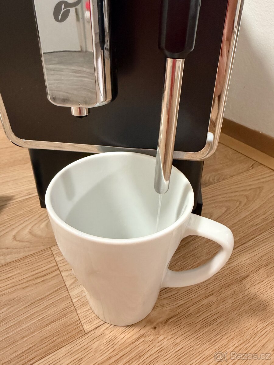Plně automatický Tchibo kávovar Esperto Latte - 12
