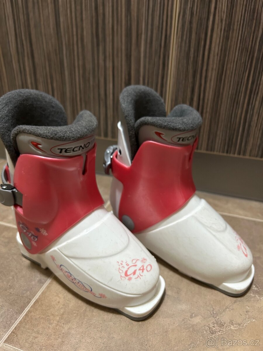 Nabízím dětské lyžařské boty - 12