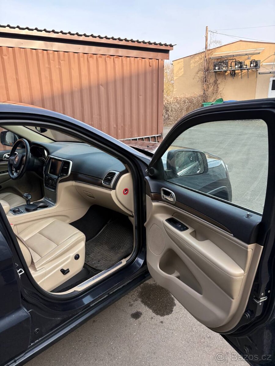 Jeep Grand Cherokee wk2 .3.0 CRD - 12