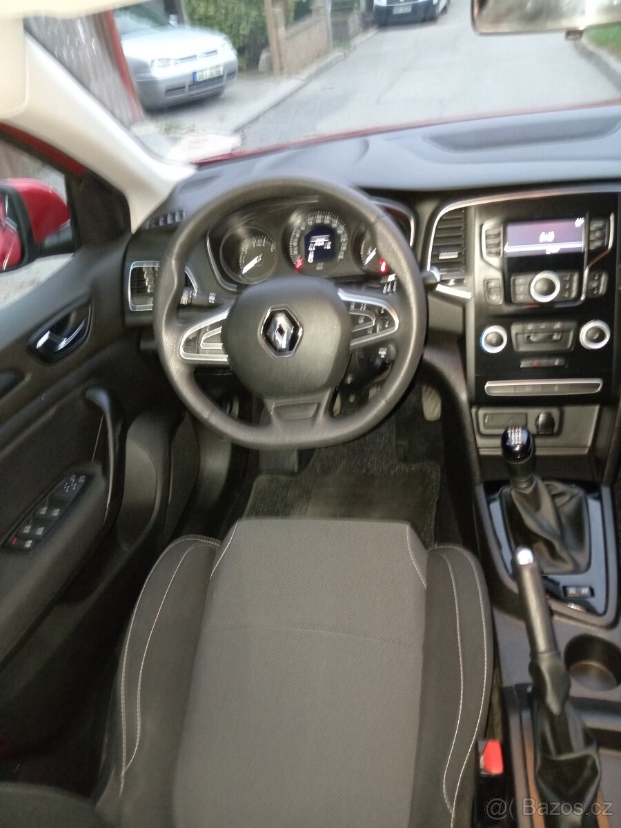 Renault Megane 1.3 75KW rok 2019 14700km - 12