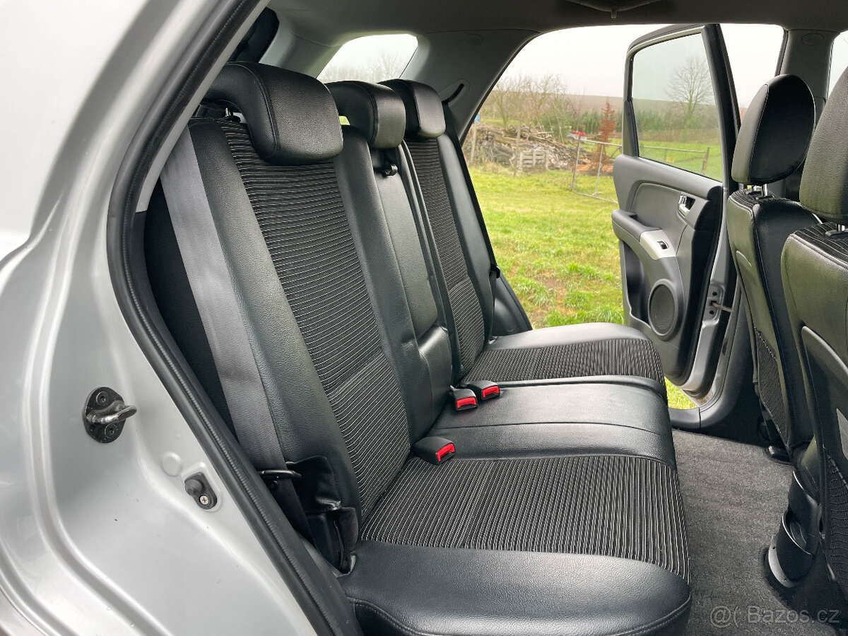 Kia Sportage 2.0i 104kW 4x4, Málo KM, Nové Rozvody - 12