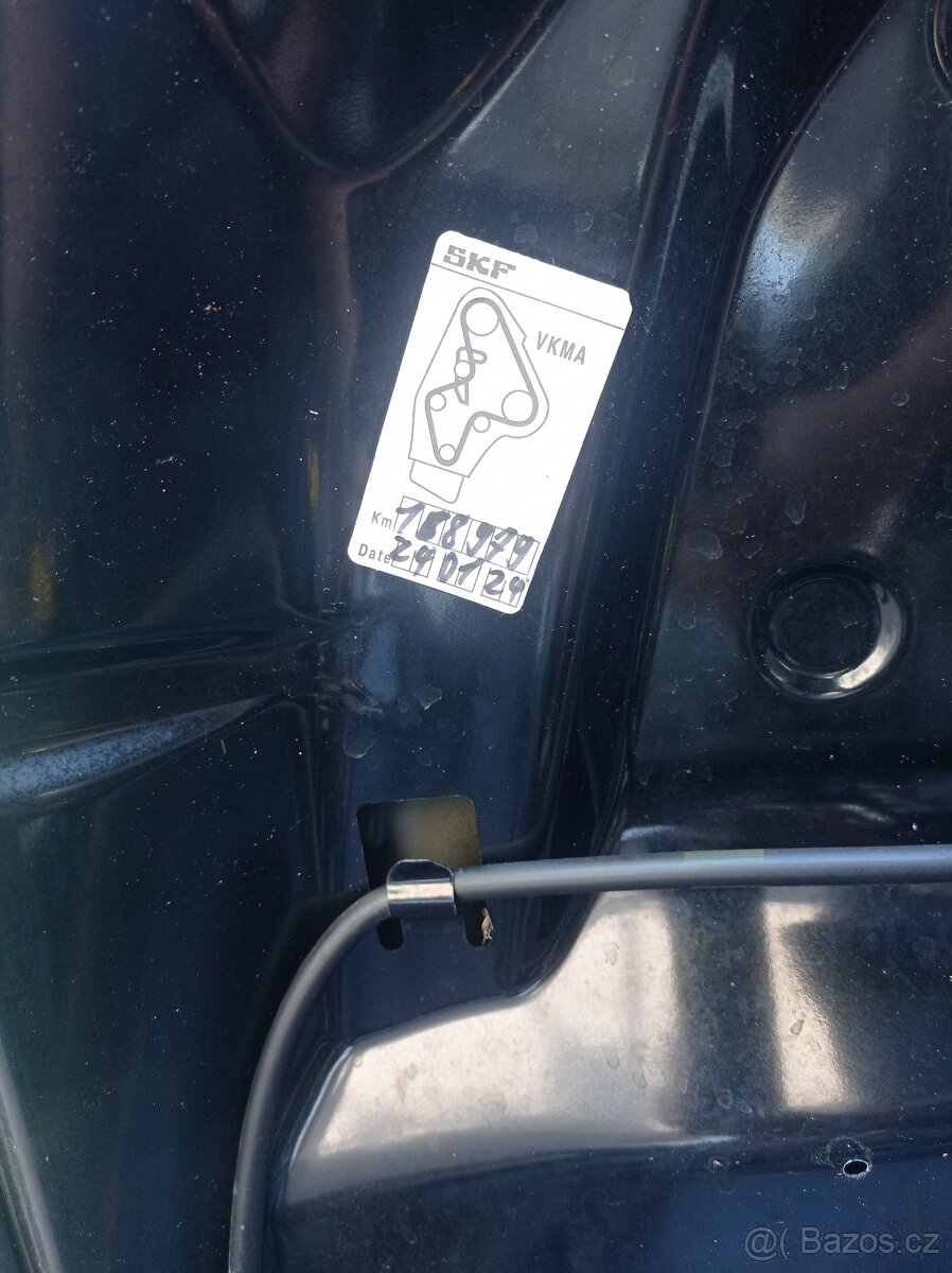 Renault MEGANE III 1,6 - 12