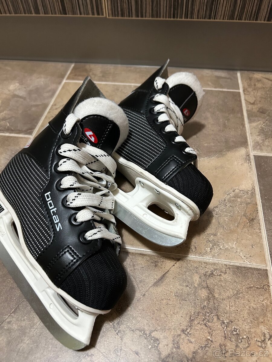 Dětské zimní brusle - 12