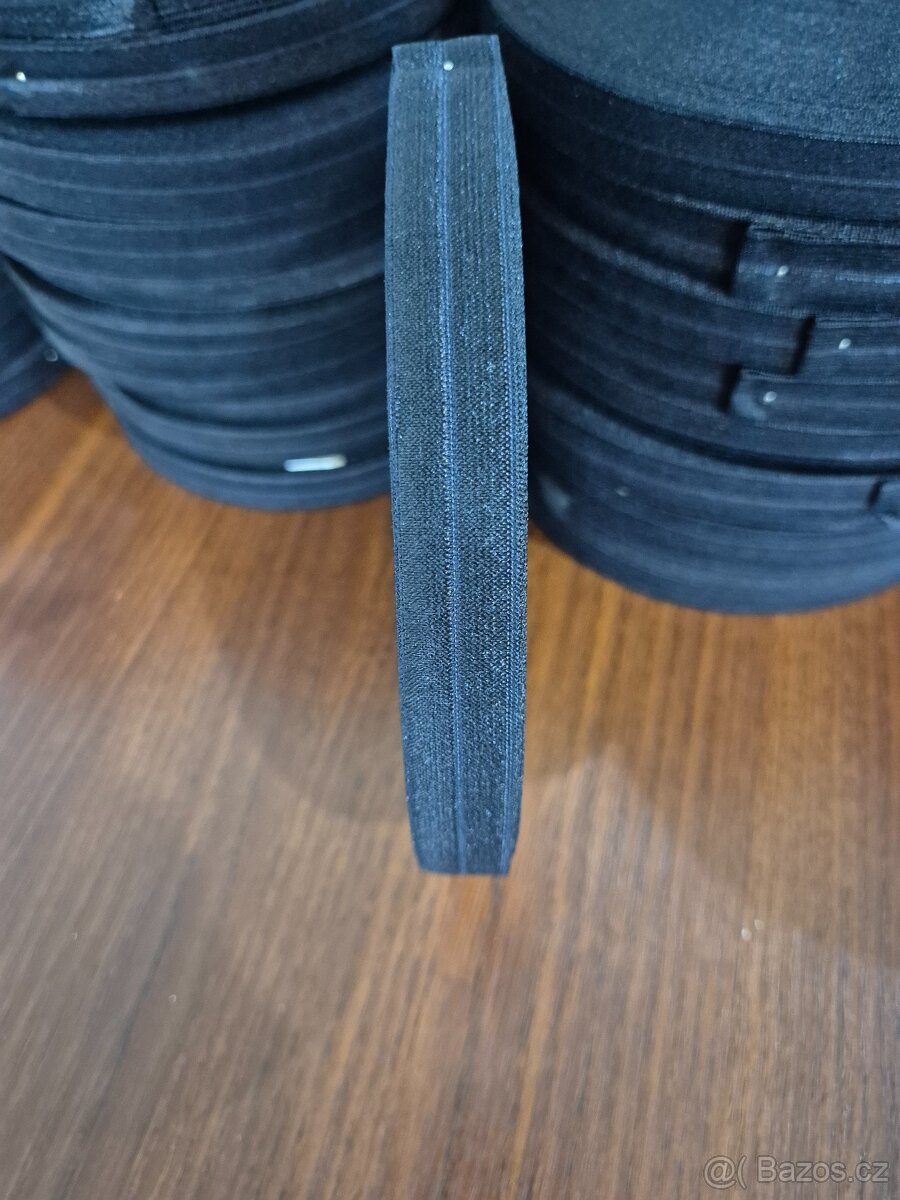 Šikmý proužek - zlatý, černý a bílý - lemovky - 12