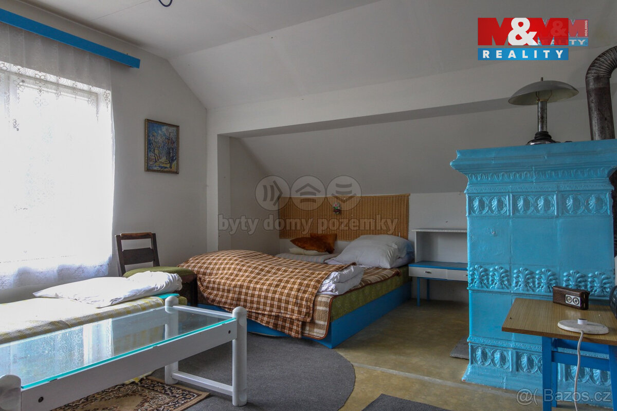 Prodej podílu 9/24 rodinného domu, Mikulovice, ul. Hlavní - 12