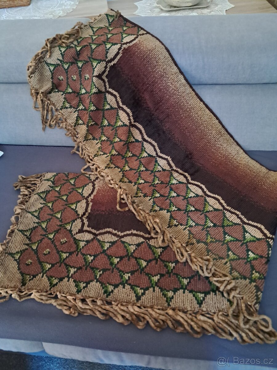Starožitné žinilkové šály, šátky - 12